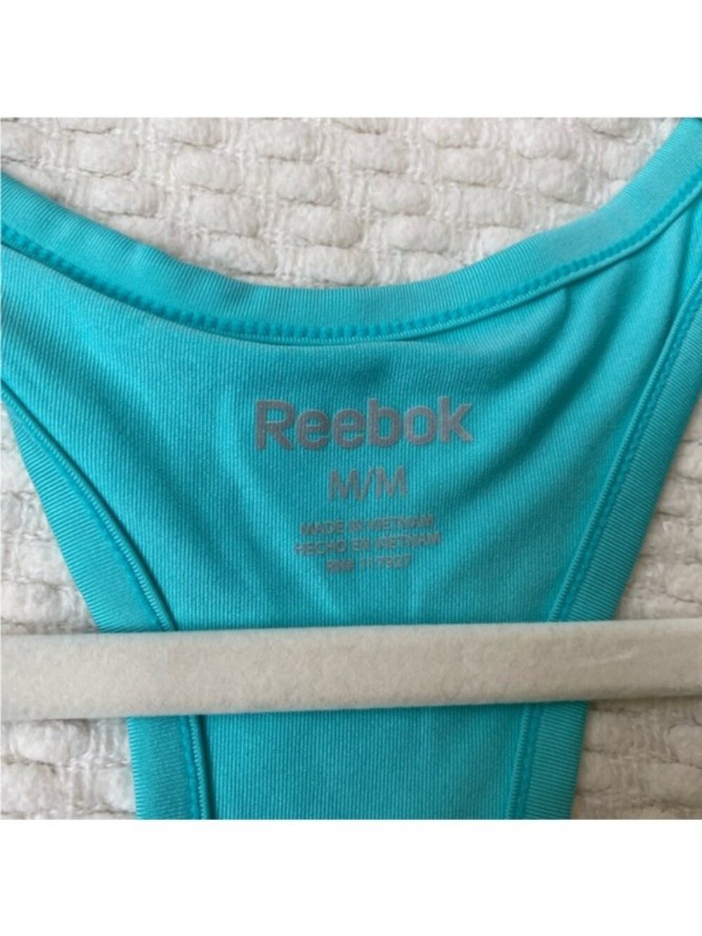 New! Reebok Women's Blue & Black Racerback Tank Top Size M Slim Fit - Picture 3 of 7